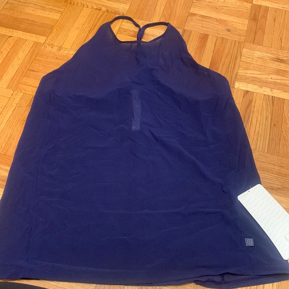 Lululemon NWT featherlight singlet mesh. Navy blue. Size 8